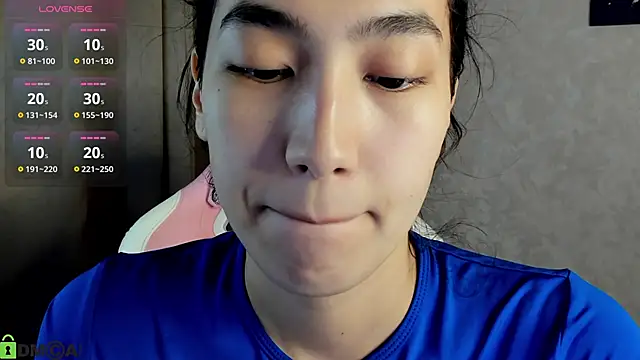 FlirtyAura online show from November 2025 02:12:02 AM