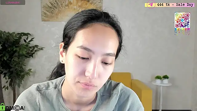 FlirtyAura online show from May 2026 03:47:02 AM
