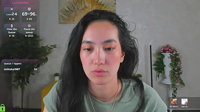 FlirtyAura online show from February 2026 03:05:01 AM