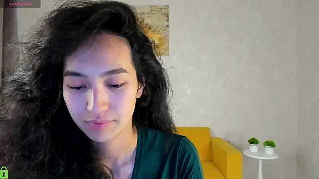FlirtyAura online show from April 2026 11:52:02 AM