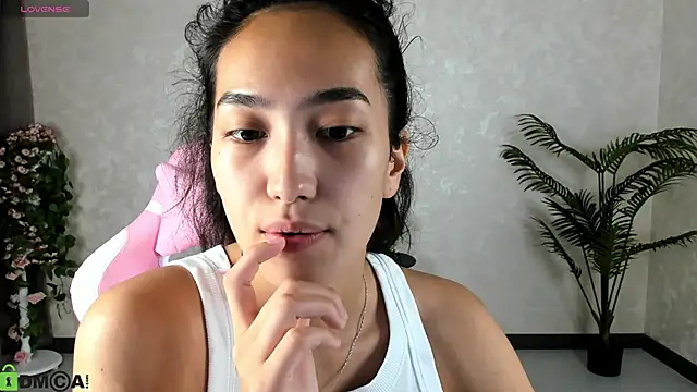 FlirtyAura online show from September 2025 03:49:01 AM