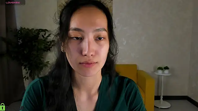 FlirtyAura online show from May 2026 11:33:02 AM
