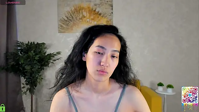 FlirtyAura online show from April 2026 03:42:02 AM