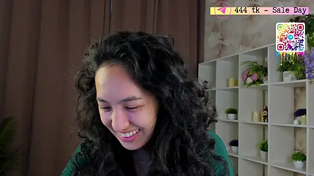 FlirtyAura online show from June 2026 03:28:01 AM
