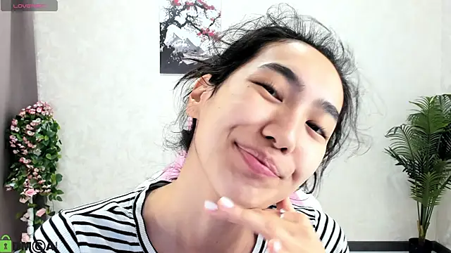 FlirtyAura online show from November 2025 01:52:02 AM