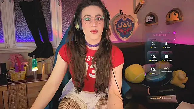 Zesty Peach online show from May 2026 12:25:02 AM