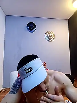 jhonny thes28 online show from November 2025 12:14:01 AM