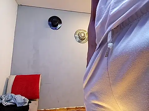 jhonny thes28 online show from October 2025 10:43:02 PM