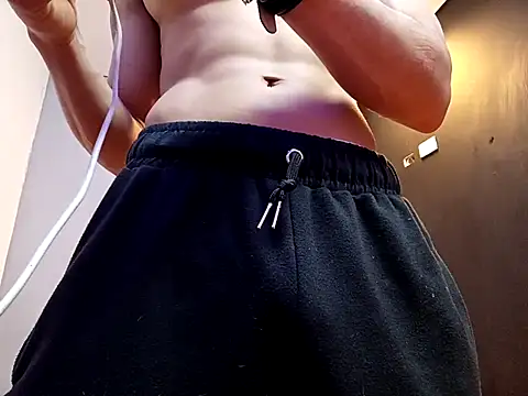 jhonny thes28 online show from October 2025 04:08:01 PM