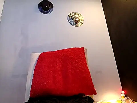 jhonny thes28 online show from October 2025 12:00:02 AM