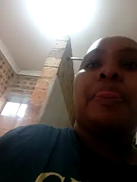 Snapshot of SativaHot96 chatting on July 2026 01:10:02 PM SativaHot96 online show from July 2026 01:10:02 PM