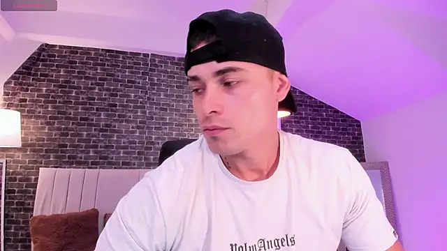 Snapshot of connorsmiith chatting on February 2026 04:03:01 PM connorsmiith online show from February 2026 04:03:01 PM