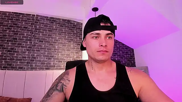 connorsmiith online show from March 2026 11:33:02 AM