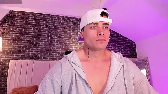 Snapshot of connorsmiith chatting on February 2026 07:32:01 PM connorsmiith online show from February 2026 07:32:01 PM