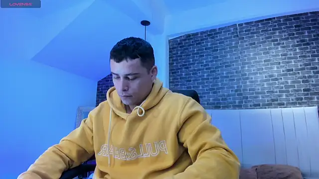 Snapshot of connorsmiith chatting on February 2026 11:06:02 AM connorsmiith online show from February 2026 11:06:02 AM