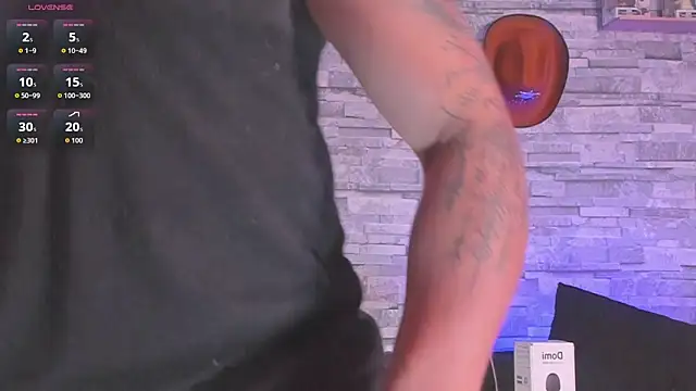 Snapshot of connorsmiith chatting on November 2025 01:10:02 AM connorsmiith online show from November 2025 01:10:02 AM