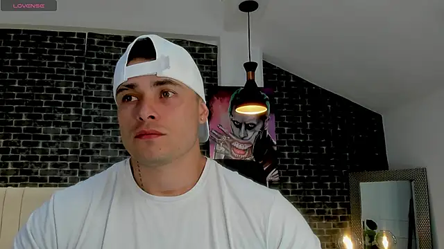 connorsmiith online show from April 2026 11:06:01 PM