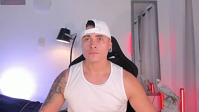 connorsmiith online show from May 2026 06:28:01 PM
