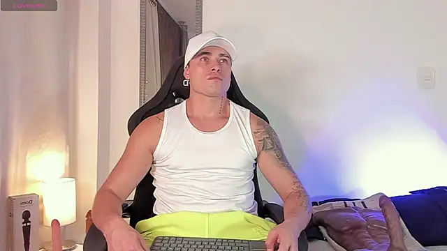 connorsmiith online show from May 2026 12:19:02 AM