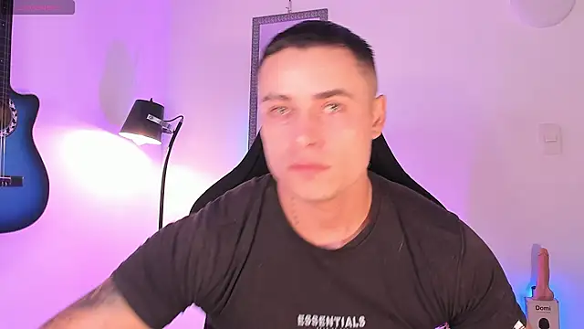 connorsmiith online show from May 2026 12:55:02 PM