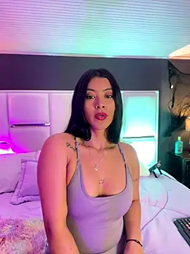 Snapshot of BellaFernandez__ chatting on October 2025 12:39:02 PM BellaFernandez online show from October 2025 12:39:02 PM