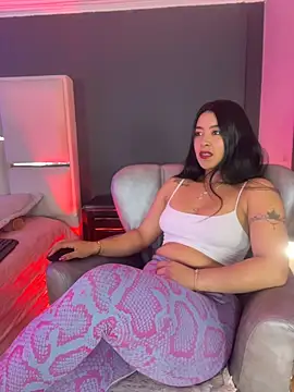 Snapshot of BellaFernandez__ chatting on June 2026 01:05:01 PM BellaFernandez online show from June 2026 01:05:01 PM