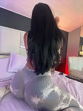 BellaFernandez   online show from January 2026 12:09:01 PM