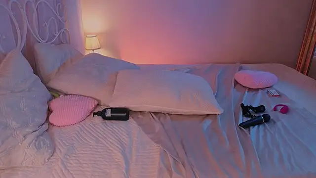 BarbieRichy online show from November 2025 01:53:02 AM