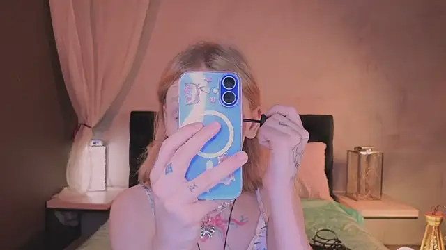 BarbieRichy online show from November 2025 12:42:01 PM