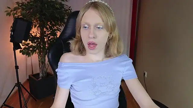 BarbieRichy online show from October 2025 06:32:02 AM