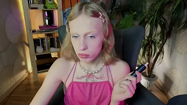 BarbieRichy online show from October 2025 05:21:01 AM