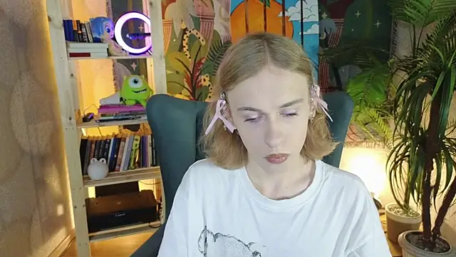 BarbieRichy online show from September 2025 12:33:02 PM