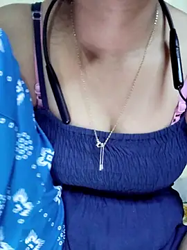 Snapshot of raju-ki-rani chatting on November 2025 09:02:02 AM raju-ki-rani online show from November 2025 09:02:02 AM