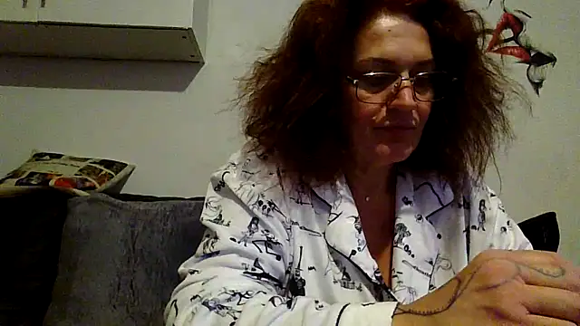 RubyyRosee online show from April 2026 05:33:01 AM