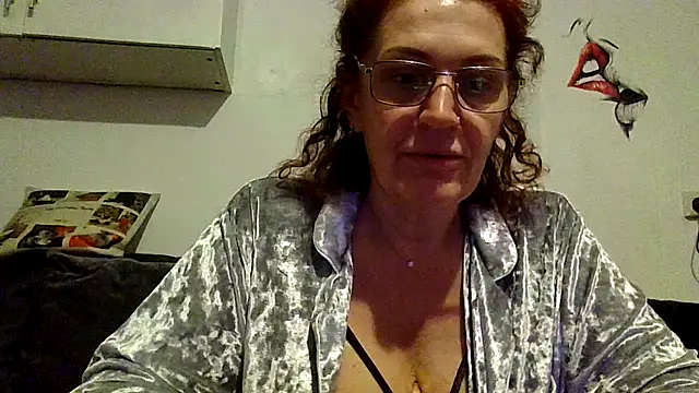 RubyyRosee online show from April 2026 05:25:01 AM