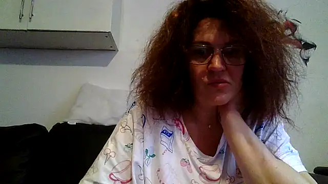 RubyyRosee online show from May 2026 09:17:01 AM
