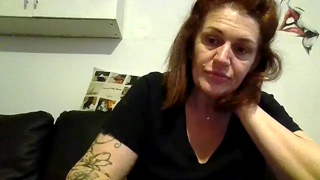 RubyyRosee online show from May 2026 06:28:01 AM