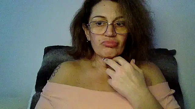 RubyyRosee online show from November 2025 02:21:02 PM