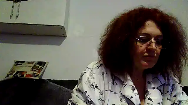 RubyyRosee online show from April 2026 01:52:02 PM