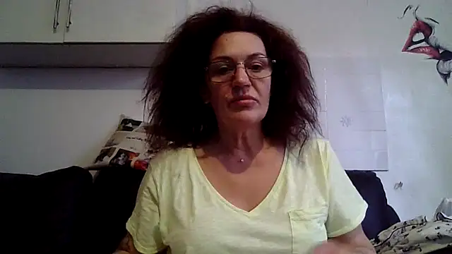 RubyyRosee online show from April 2026 09:43:02 AM