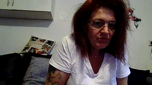RubyyRosee online show from April 2026 05:54:01 AM