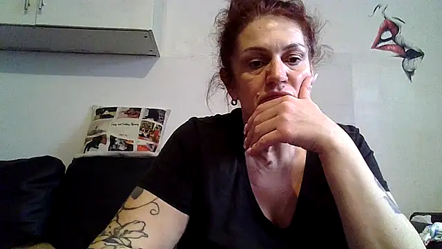 RubyyRosee online show from May 2026 06:06:02 AM