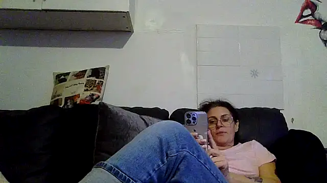 RubyyRosee online show from October 2025 04:19:02 PM