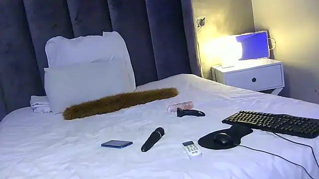 Ivysol online show from October 2025 03:40:02 AM