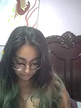 Snapshot of Lovelyrainn chatting on December 2025 09:53:01 AM Lovelyrainn online show from December 2025 09:53:01 AM