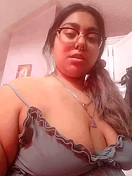 Snapshot of Lovelyrainn chatting on November 2025 05:49:01 PM Lovelyrainn online show from November 2025 05:49:01 PM