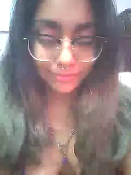 Snapshot of Lovelyrainn chatting on December 2025 06:20:01 PM Lovelyrainn online show from December 2025 06:20:01 PM