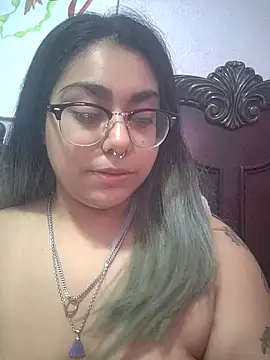 Snapshot of Lovelyrainn chatting on November 2025 11:08:02 PM Lovelyrainn online show from November 2025 11:08:02 PM