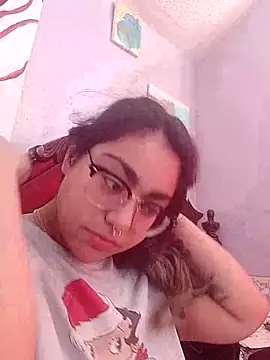 Snapshot of Lovelyrainn chatting on December 2025 03:18:02 PM Lovelyrainn online show from December 2025 03:18:02 PM