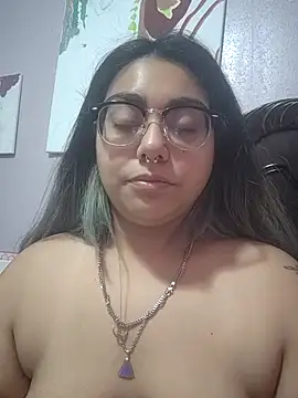 Snapshot of Lovelyrainn chatting on November 2025 07:07:01 AM Lovelyrainn online show from November 2025 07:07:01 AM